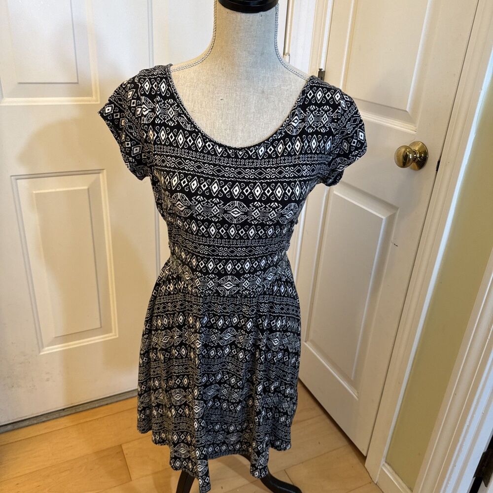 TRIBAL STYLE black And White Stretch Cotton Fit And Flare Dress Size M